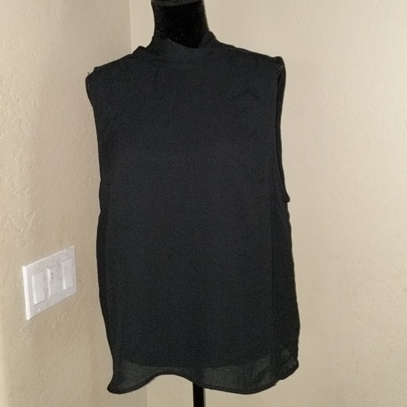 💸Who What Wear Sleeveless Necktie Blouse - Picture 2 of 5